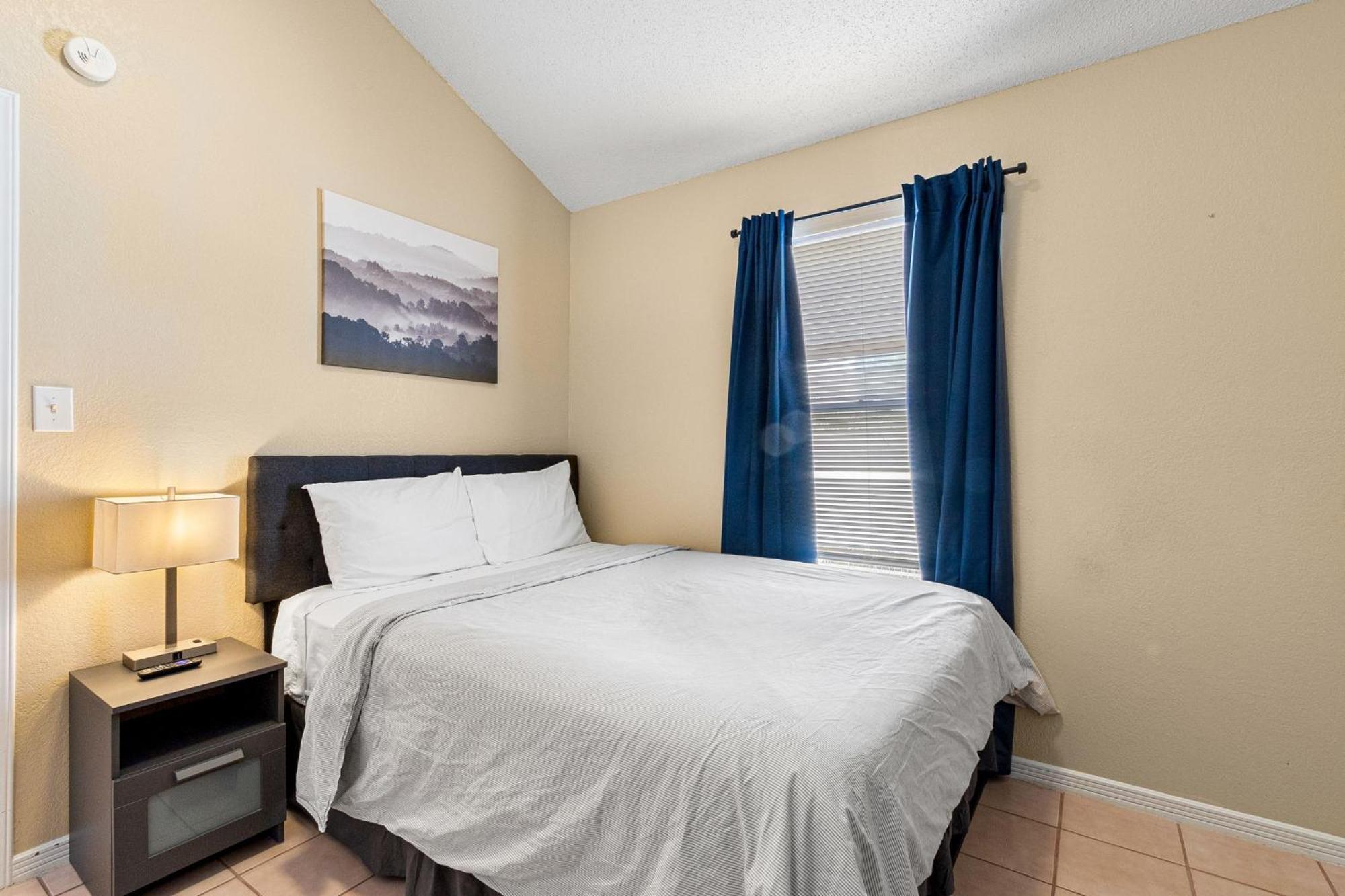 Peaceful West: 4Br Dusk Haven Villa El Paso Exteriör bild